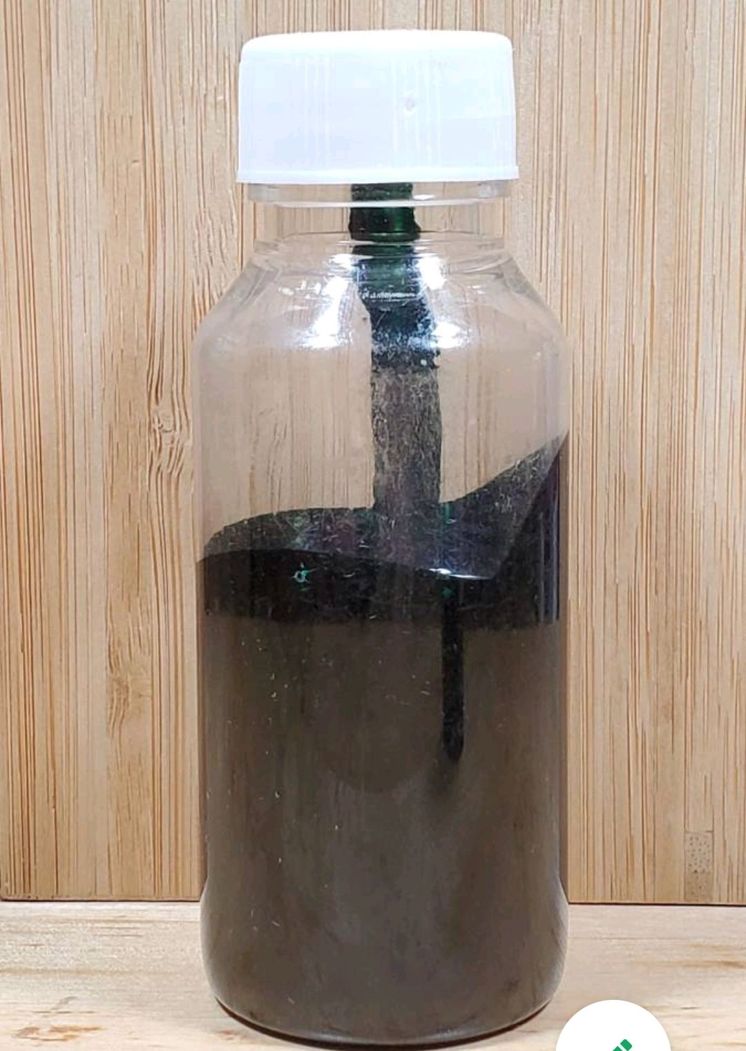 Color Verde Kelly Liquido Agua